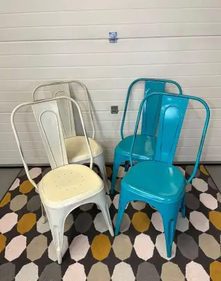 Kovové industriální židle