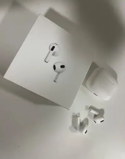 AirPods 3