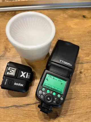 Blesk Godox TT685+odpalvač X1T + difuzor