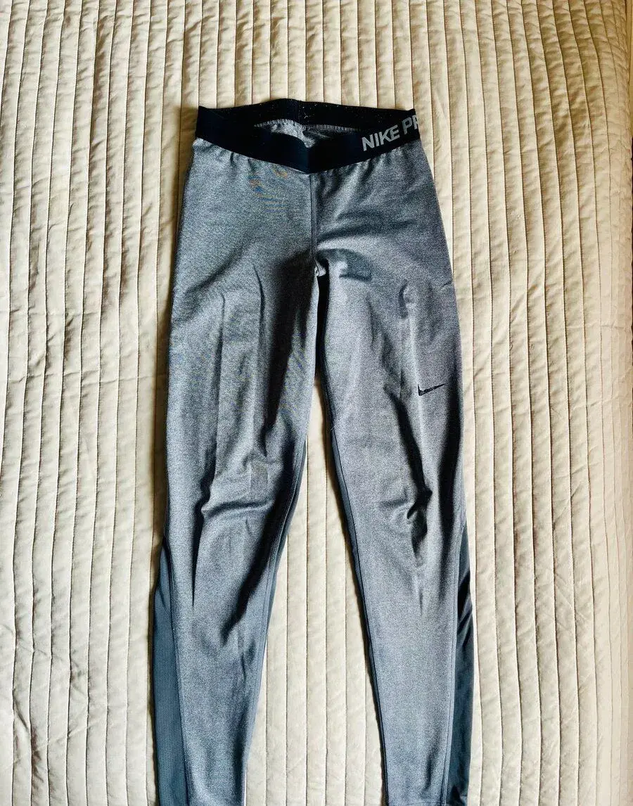 Nike Pro legíny S – hezky stav
