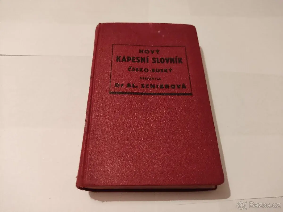 Nový kapesní slovník česko-ruský (1946)
