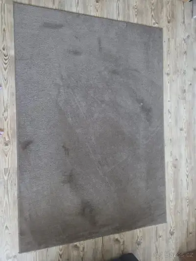 Kusový koberec Breno