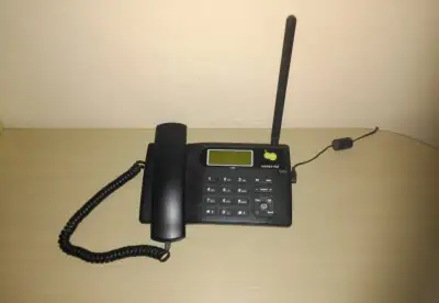 Bezdrátový stolní telefon Ufon