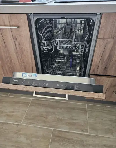 Vestavná myčka Beko 45 cm