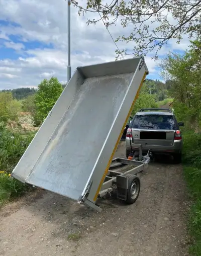 Sklopný přívěsný vozík 1500kg