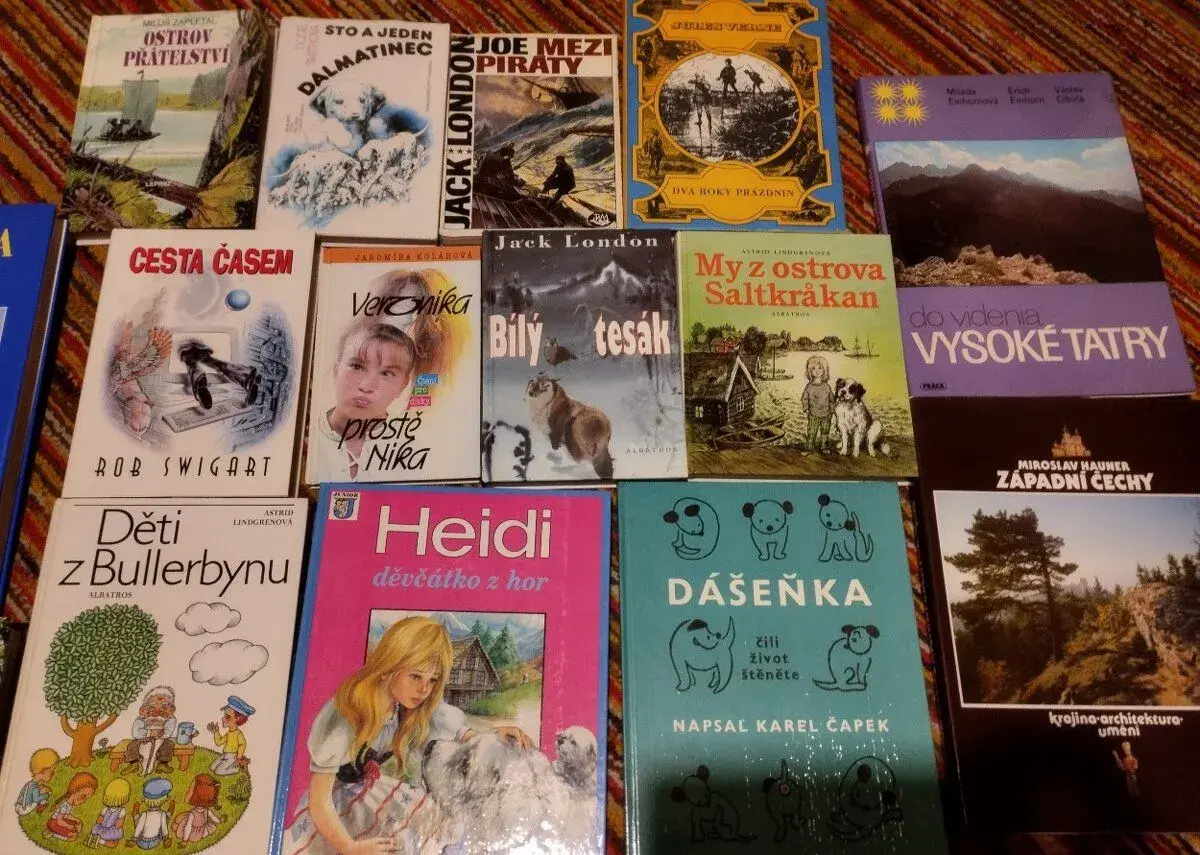 Dětské knihy a encyklopedie