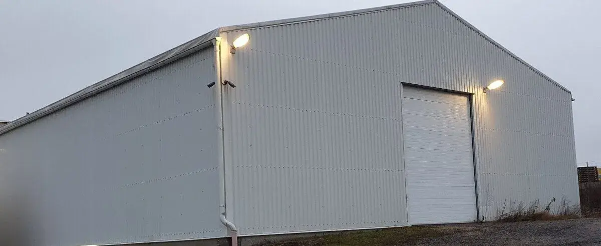 Skladová hala - ocelová kontstrukce 16x32 m