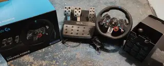 Volant G29 s řadící pákou