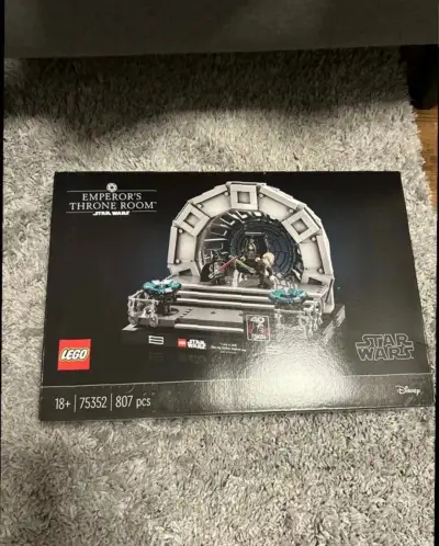 LEGO Star Wars 75352 Emperor’s Throne Room Diorama – nové, z