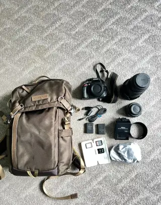 Nikon D5100 s příslušenstvím