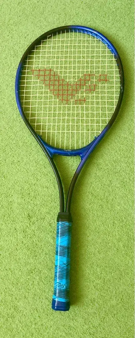 Tenisová raketa Vis