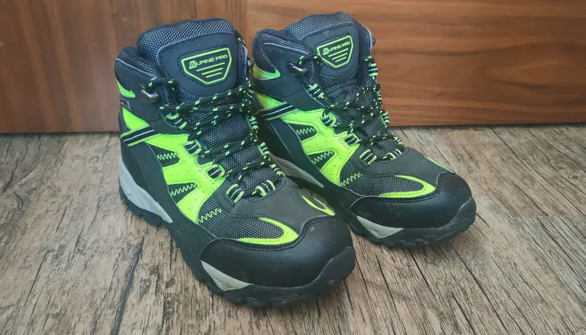 pohorky ALPINE PRO, vel.32