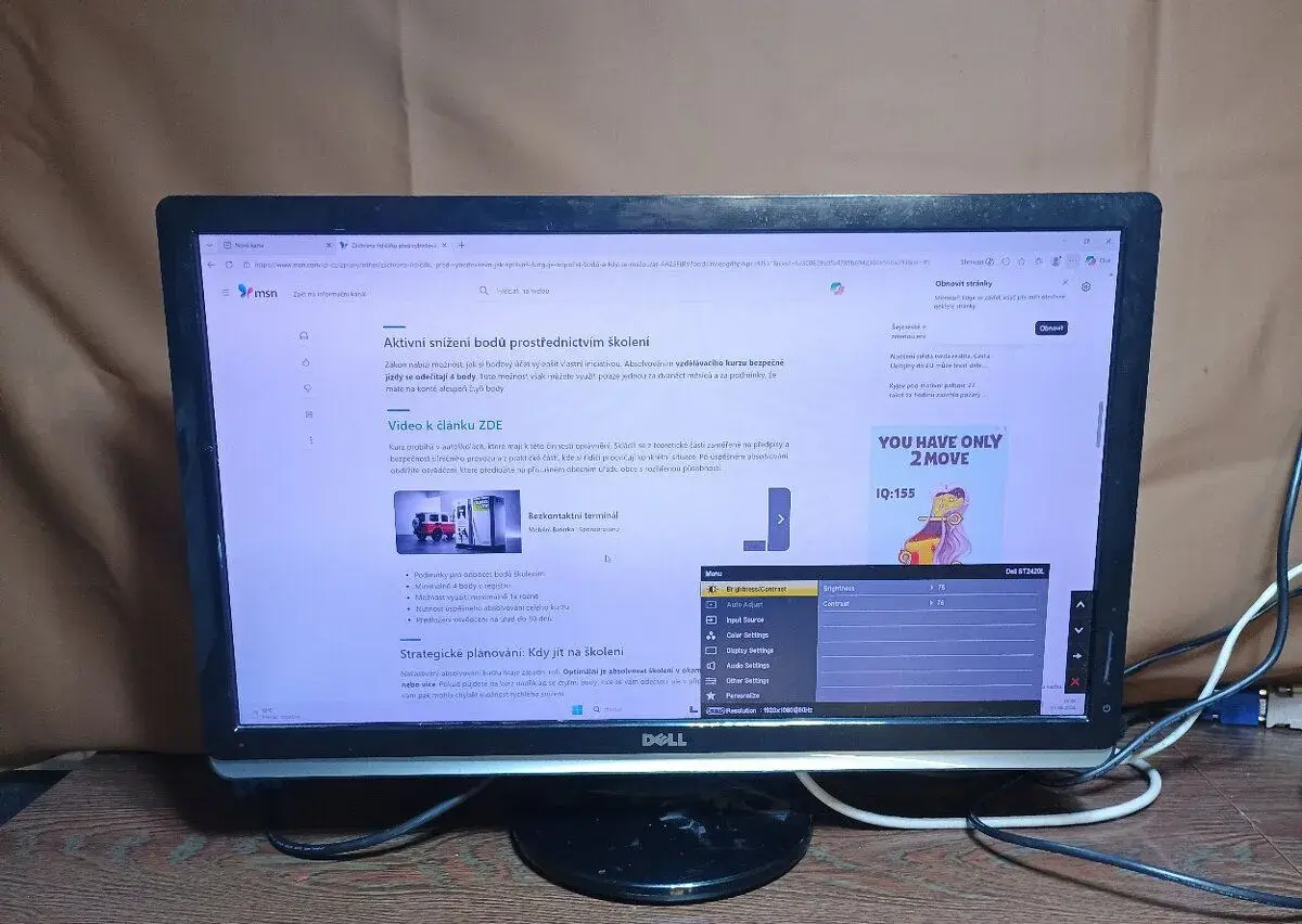 LCD#62 Dell ST2420L