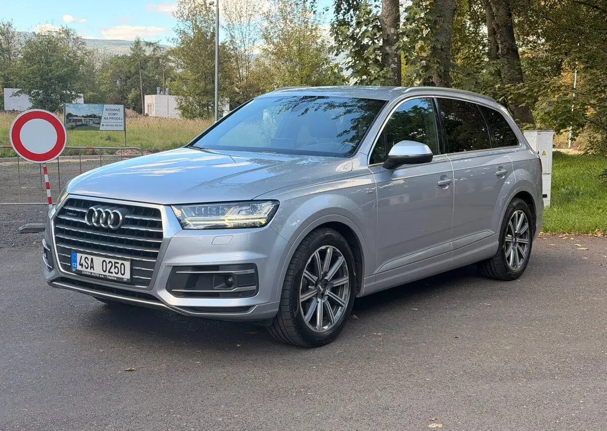 Audi Q7 – 2016, 210 000 km