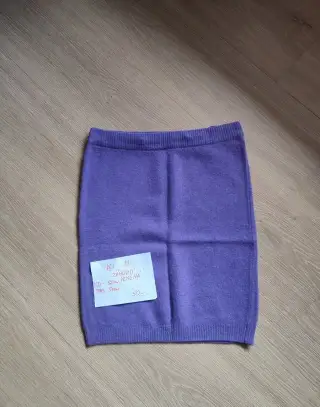 Zánovní vlněná sukně vel. M