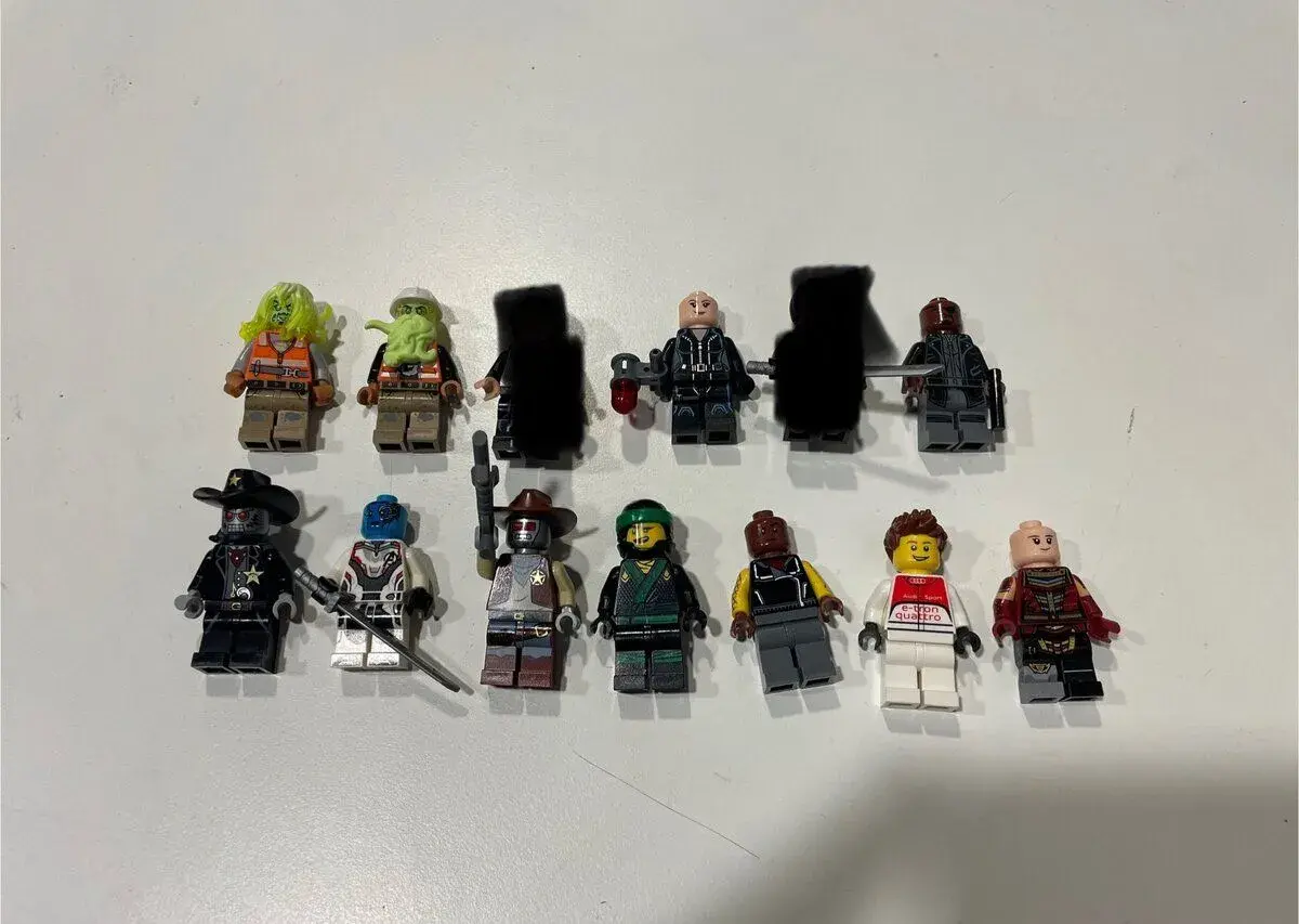 Lego postavičky set č.2 cena 100kč/kus