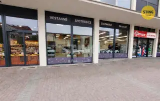 Pronájem obchodních prostor v centru města, 136016