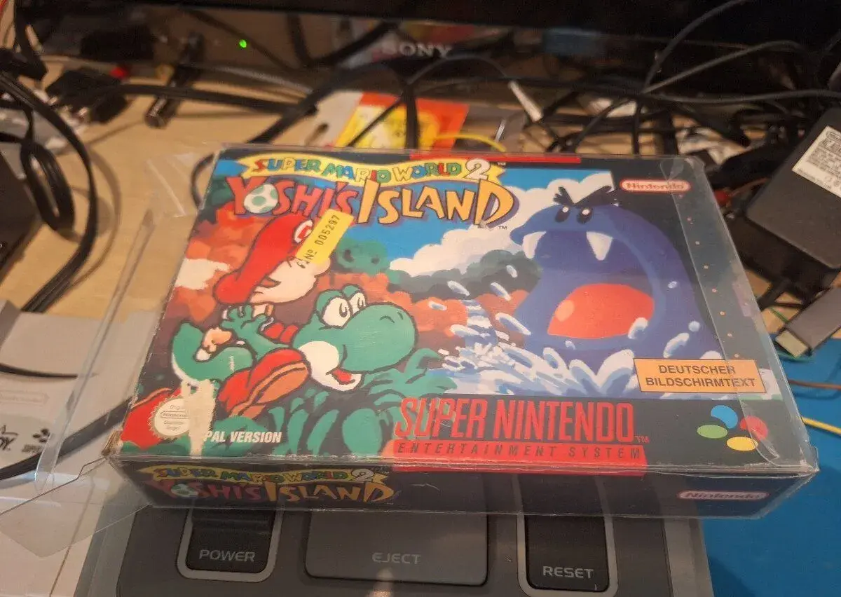 SNES Super Mario World 2: Yoshi's Island