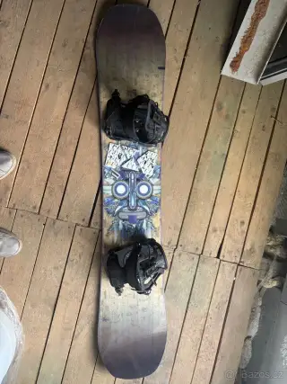 Snowboardy a boty na snowboard