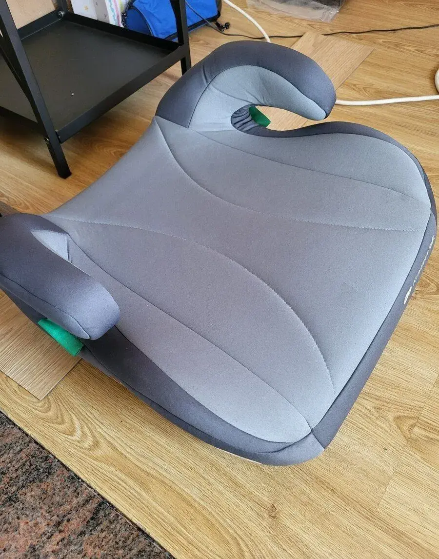 Kinderkraft podsedák s isofix