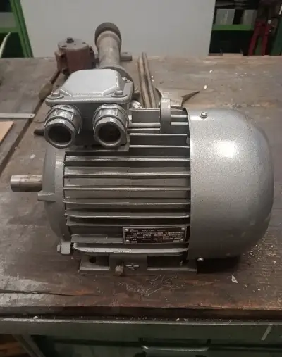 Elektromotor patkový 3kw 2980ot
