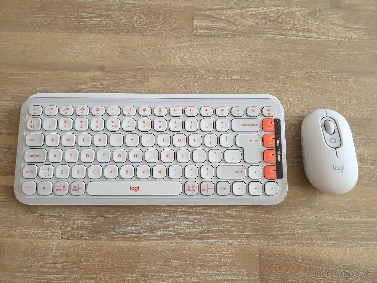 Logitech POP Combo (US) klávesnice a myš bílá