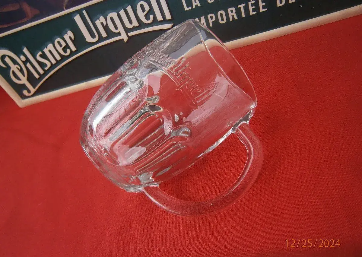 Půllitry Pilsner Urquell - Rony Plesl