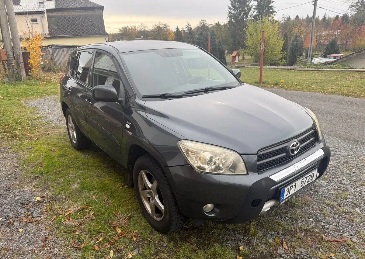 Toyota RAV4 – 2006, 292 287 km