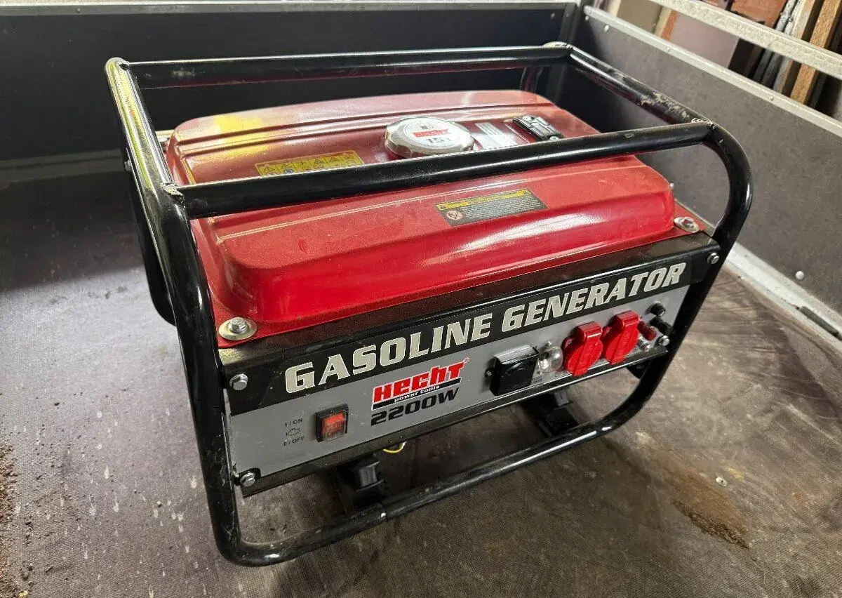 Elektrocentrála Hecht GG2500 2200W