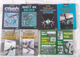 44 válečných knih piloti,letadla, ponorky.