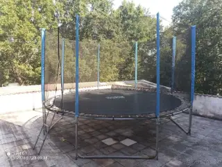 Trampolínu 400 cm s ochrannou sítí + žebřík