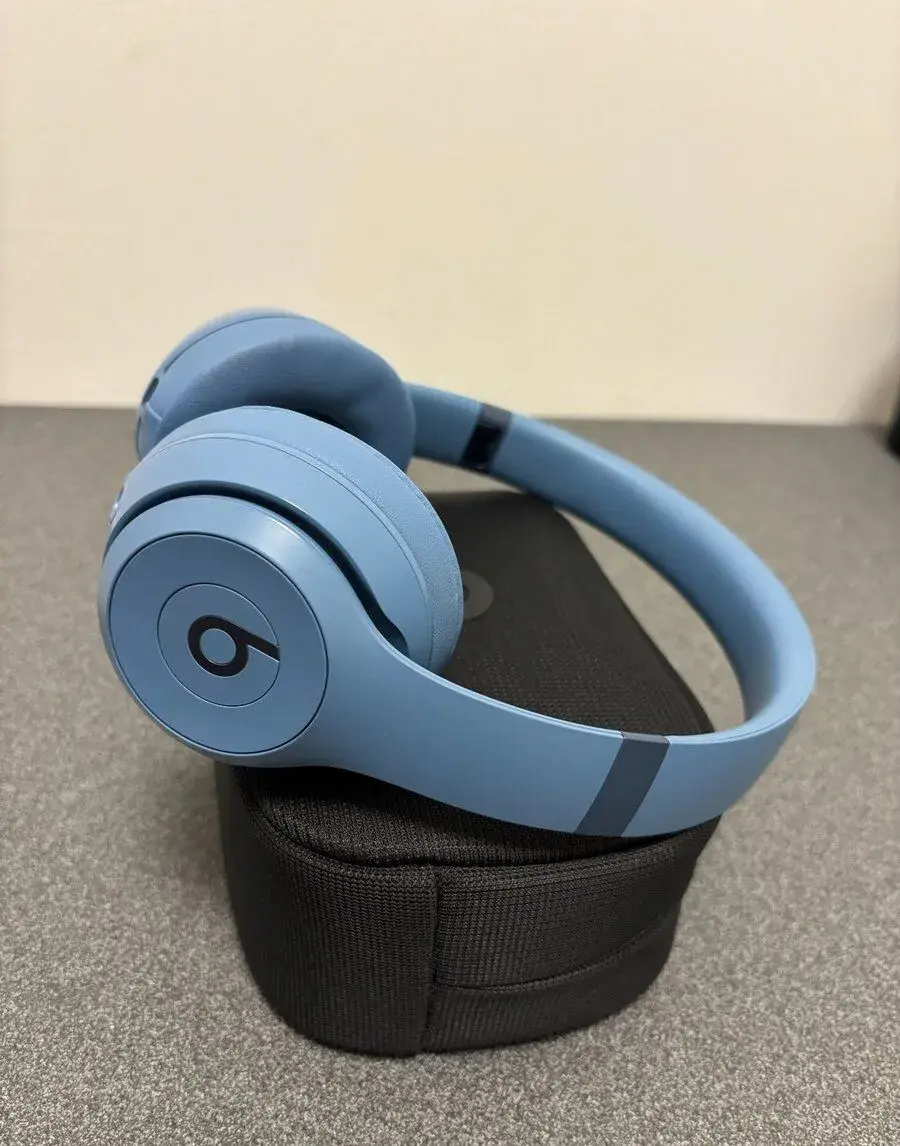 Beats Solo 4