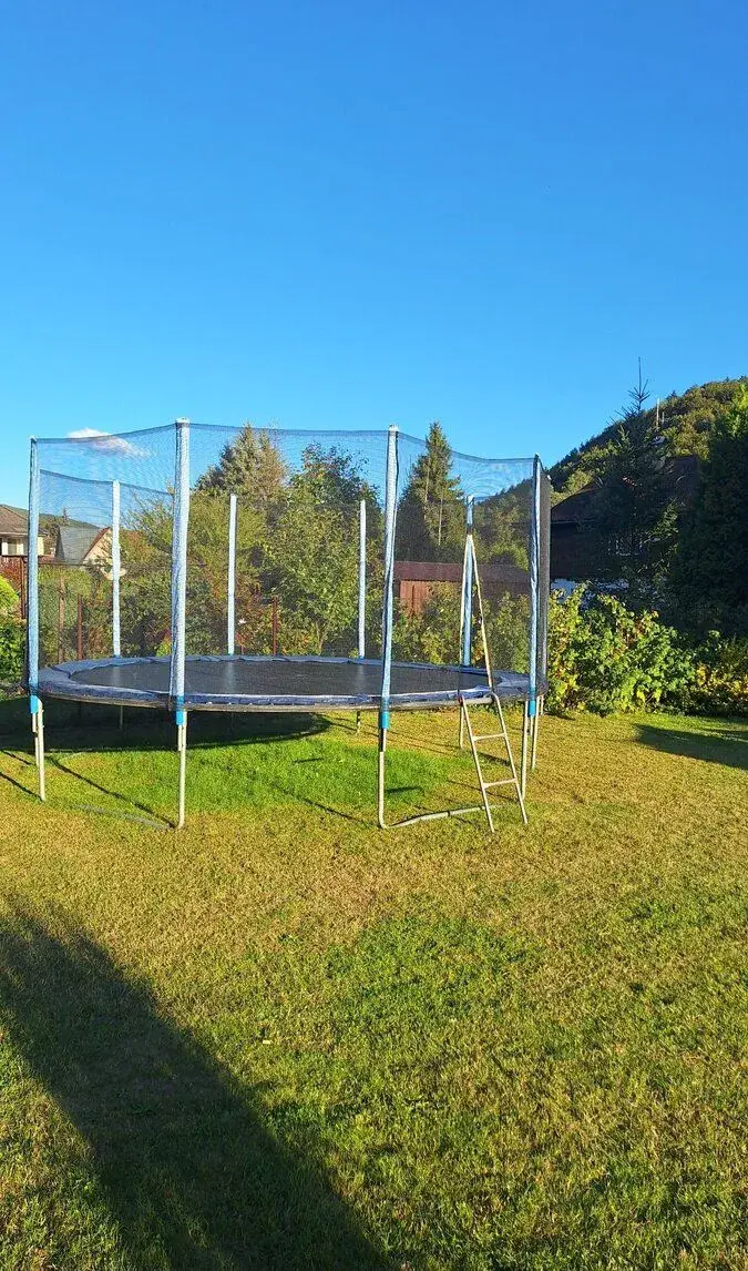 Trampolína