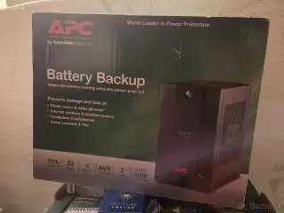 UPS APC BX700UI