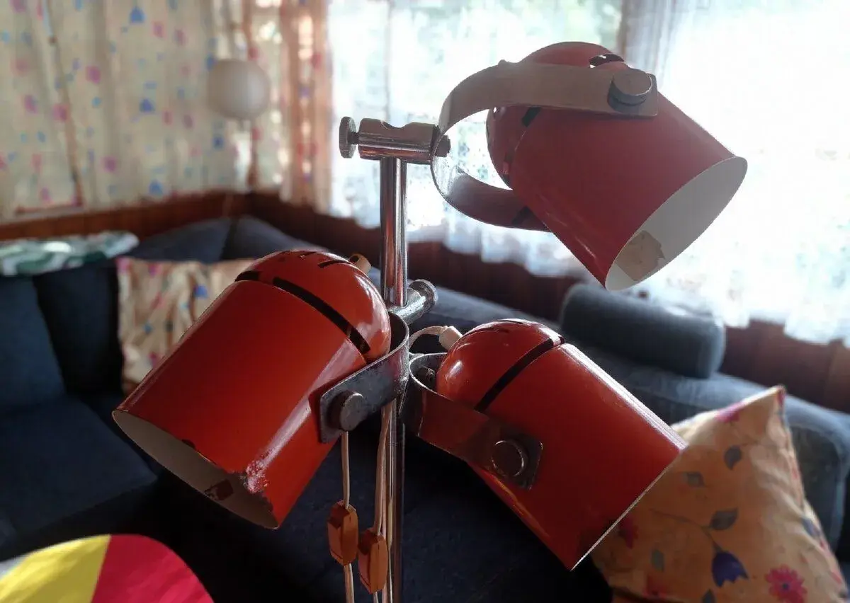 Stojací retro lampa Combi Lux