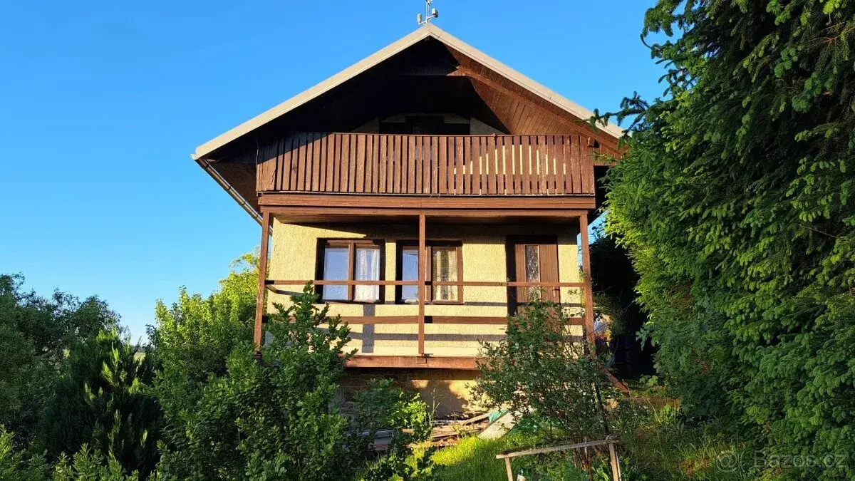zahrada se zahradním domkem na Vysočině