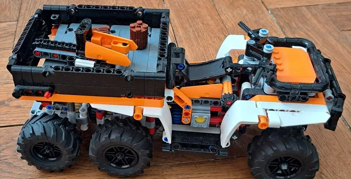 Lego technic terénní vozidlo