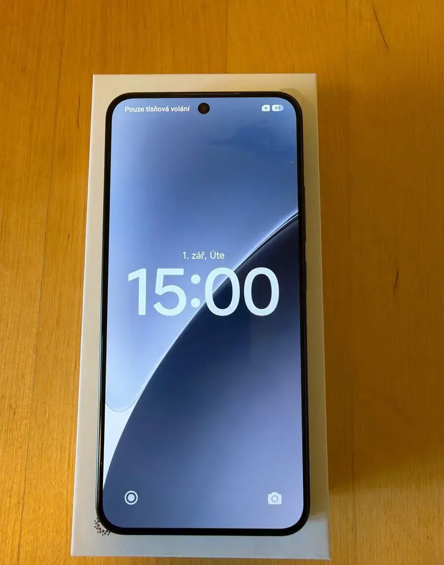 Xiaomi 15 Black (12GB RAM / 256GB ROM)