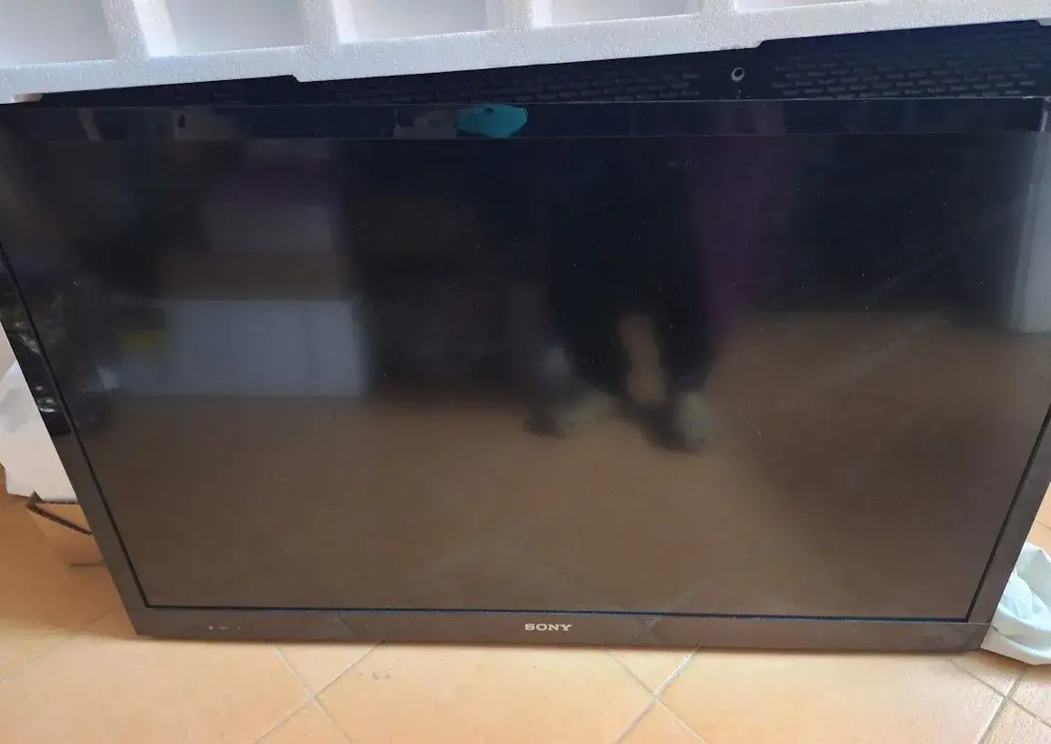 46" Sony Bravia KDL-46EX720
