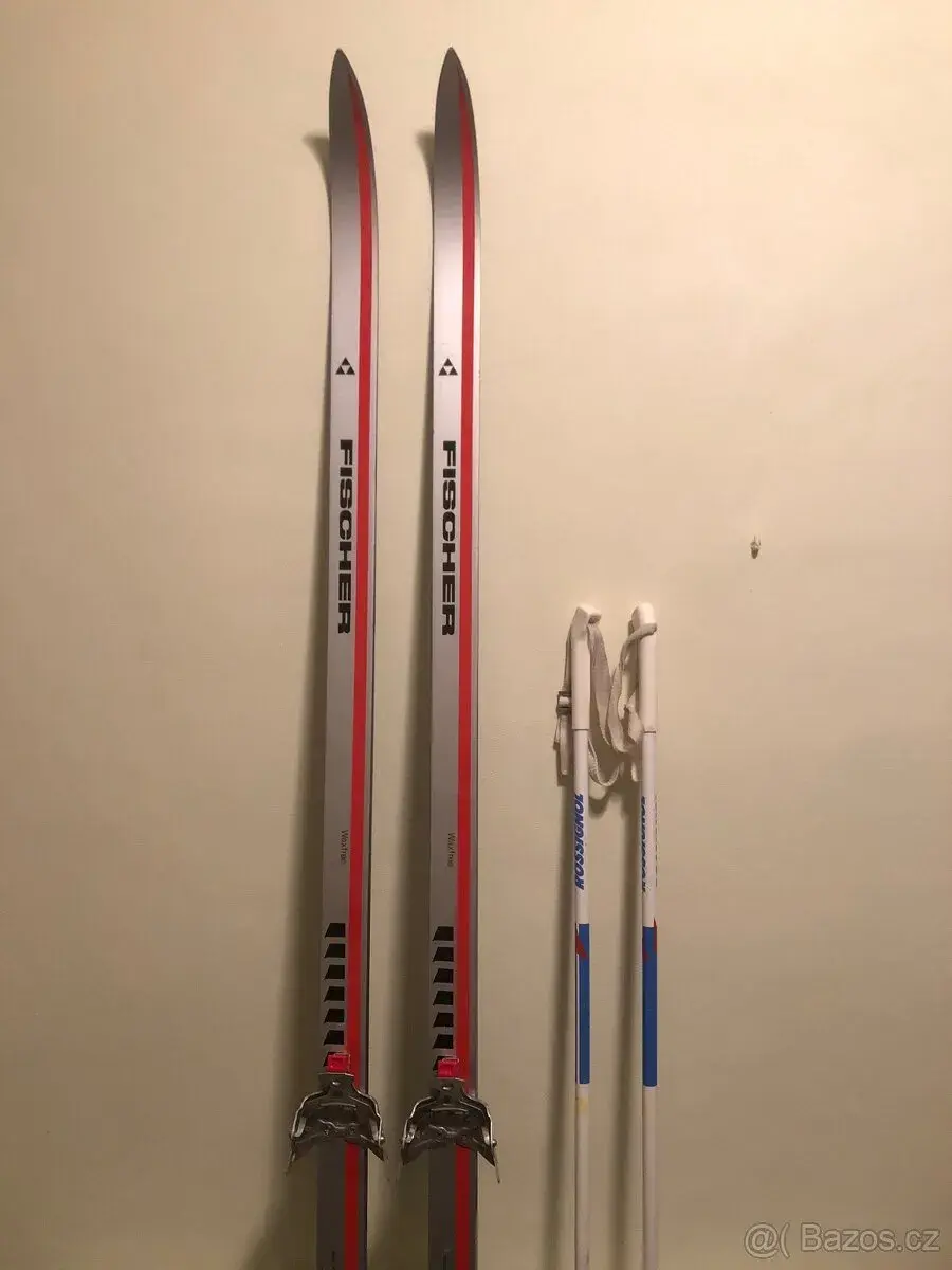 Běžky Fischer šupiny + hůlky Rossingnol + boty Botas 45