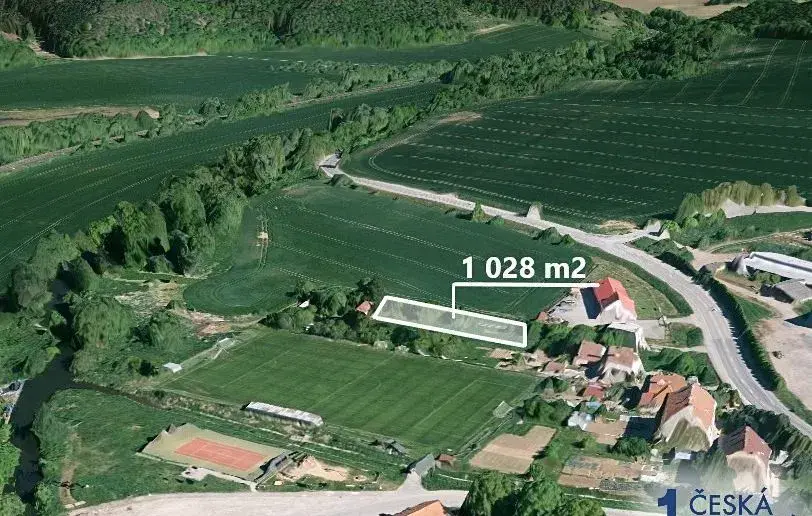 Stavební - bydlení 1 028 m²