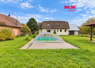Prodej rodinného domu, 1345 m², Horka