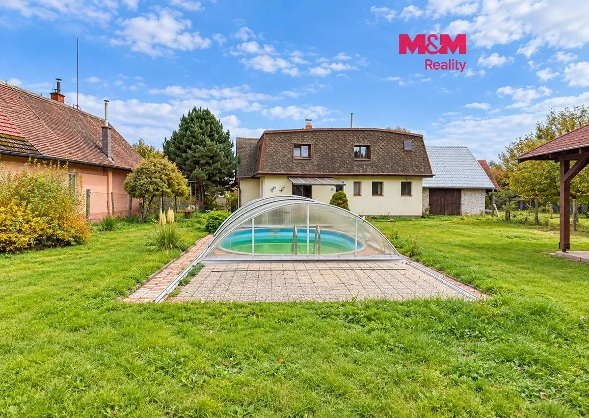 Prodej rodinného domu, 1345 m², Horka