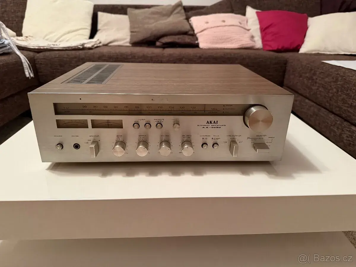 Zesilovač AKAI AA-1030 - PO RENOVACI