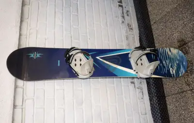 Snowboard 148 cm Rossignol + vázání Rossignol, dobrý stav.