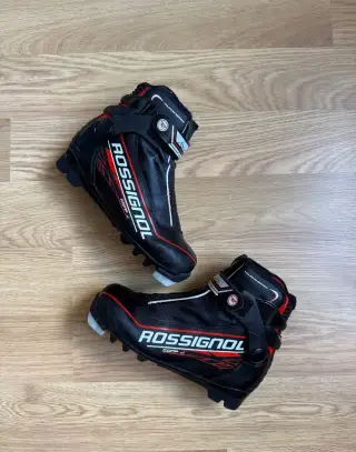 Dětské běžecké boty zn. Rossignol vel. 36