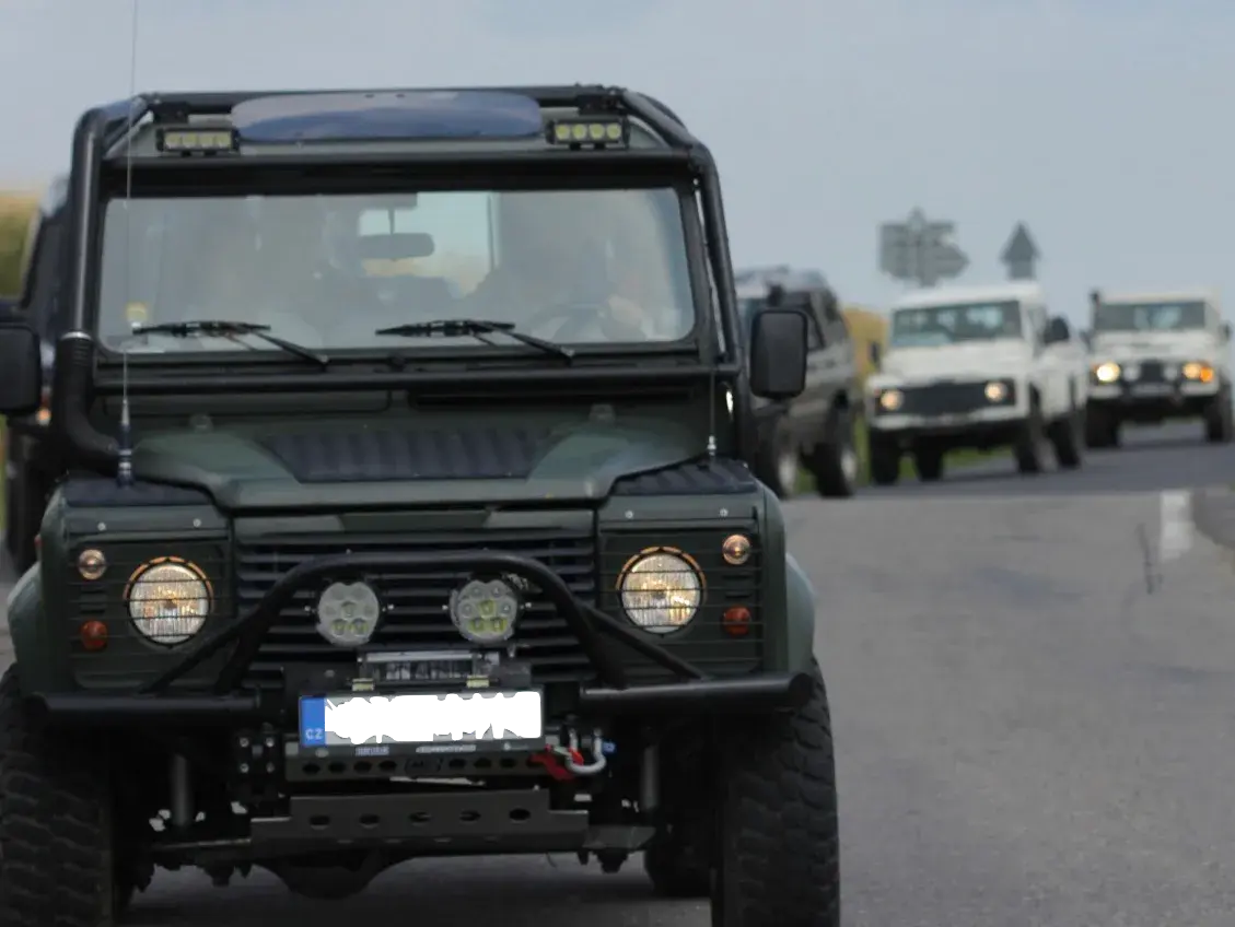 Land Rover Defender – 254 000 km