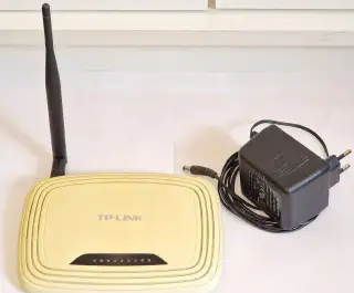 TP-Link TL-WR741ND v4.22. VR, Rudník, TU. Balíkovna 85Kč.