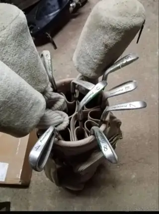 Golfové hole včetně bagu