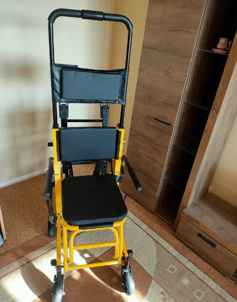 Pásový schodolez, skládací.